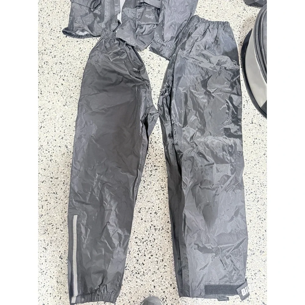 Nelson-Rigg Motorcycle Saddlebags w/BILT Rain Gear, Alter Ego Vest & HD Boot Set - Picture 5 of 13